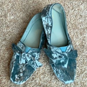Toms crushed velvet slip ons